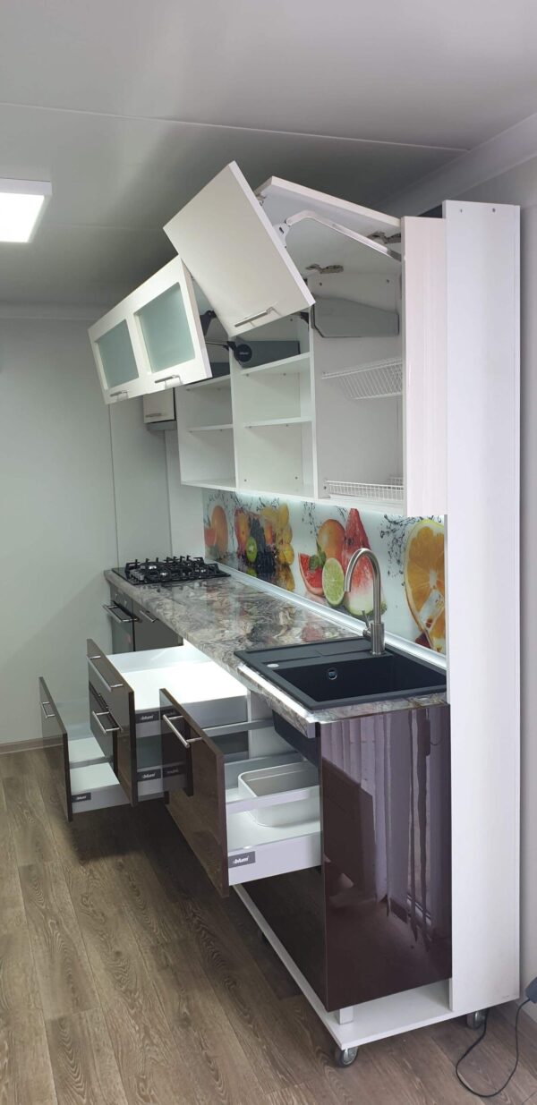 20200311_163208.jpg Bucătărie modulară Blum 2.0m cu fațadă MDF (High Gloss) - imagine 2
