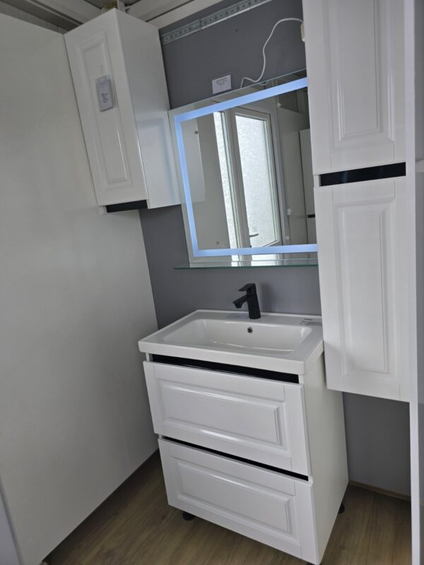 Fotografie cu oglinzi. - imagine 10