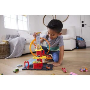 Hot Wheels Игровой набор “Городская пожарная станция. Супер петля” (Артикул: HKX41)